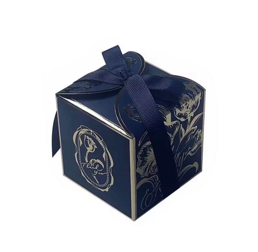 Luxury Gold Ribbon Favor Gift Boxes