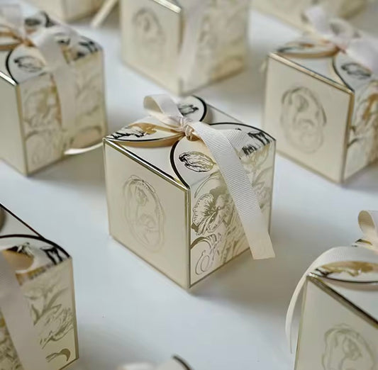 Luxury Gold Ribbon Favor Gift Boxes