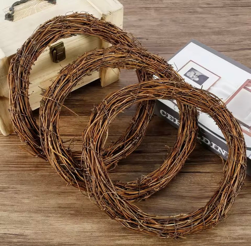 Natural Grapevine Wreath Ring – DIY Floral & Wedding Decor