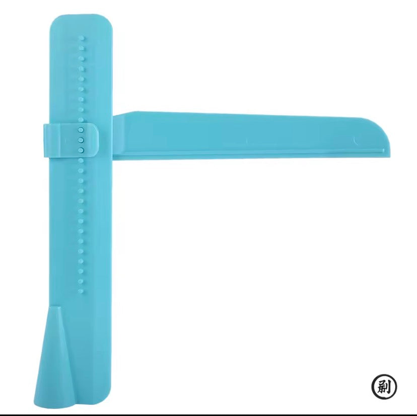 Adjustable Cake Smoother & Icing Scraper Tool