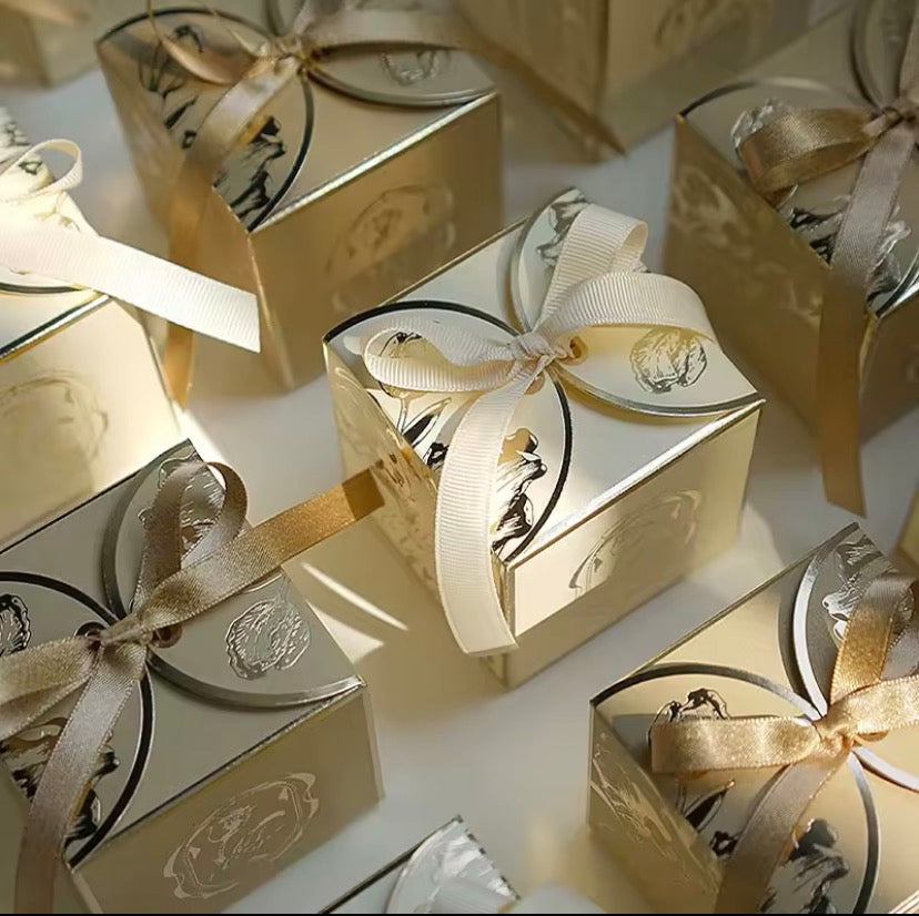 Luxury Gold Ribbon Favor Gift Boxes